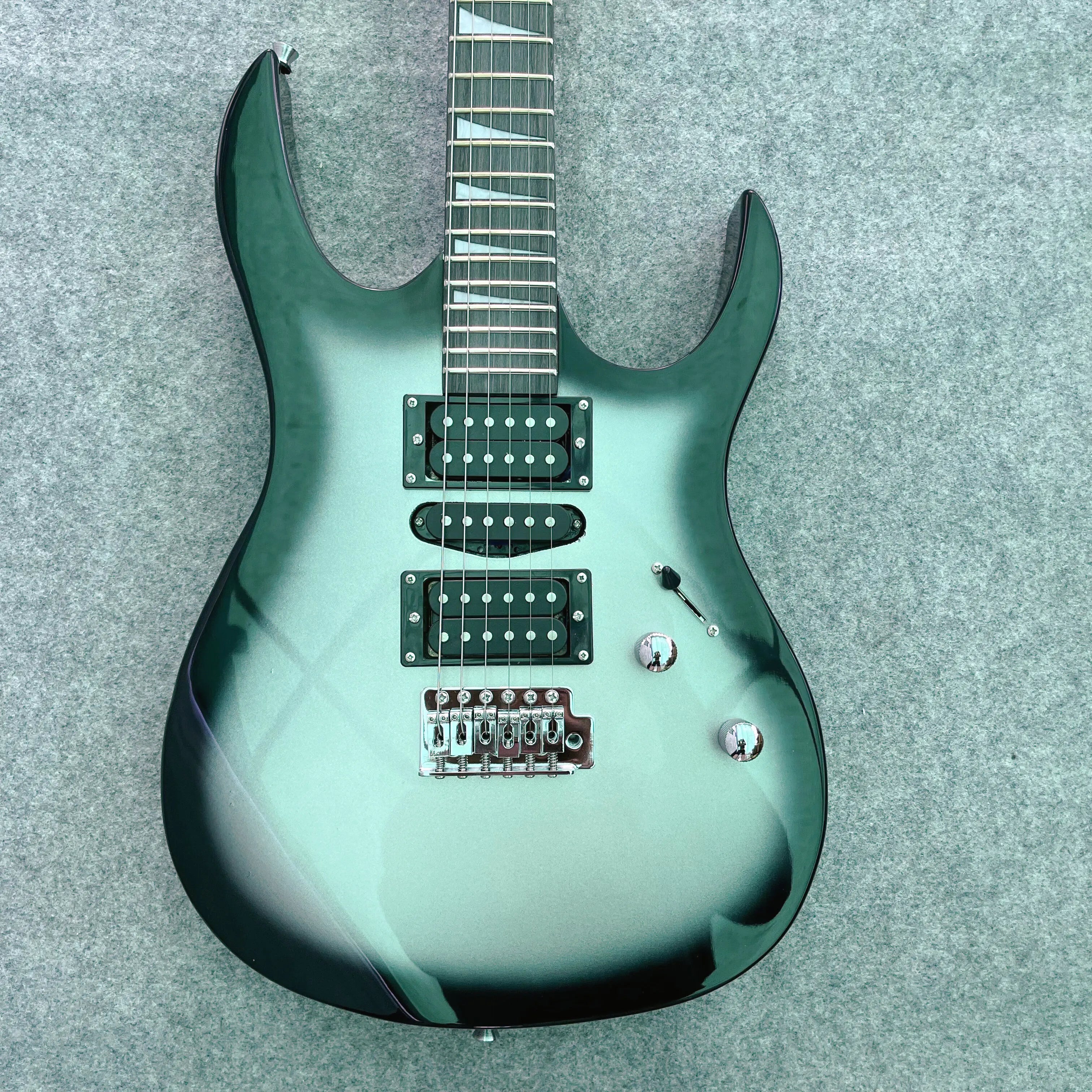 Electric Guitar Black Circle Silver Guitar